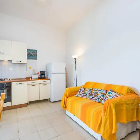 I Lecci By Interhome קסטיליאונצ'לו